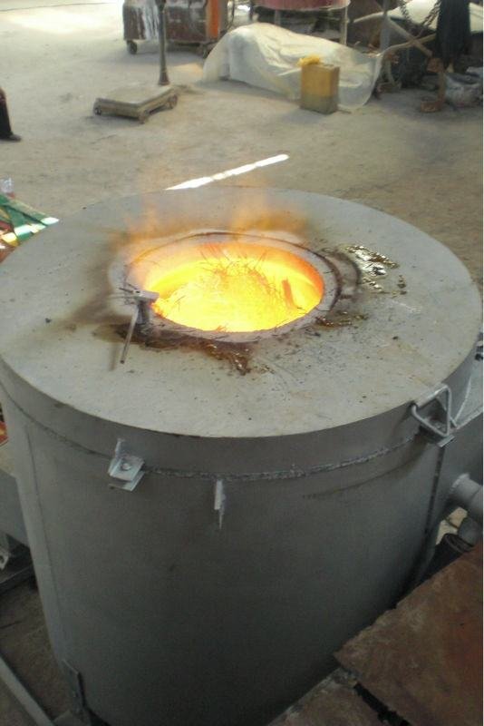 Stationary Oil Fired Small Aluminum Melting Furnace 100KG