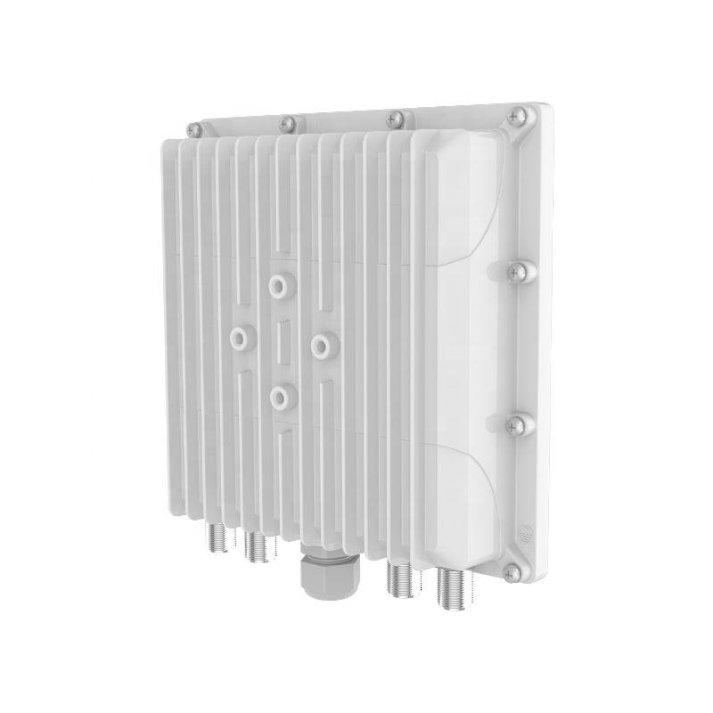 1167Mbps Dual-Band robust outdoor wireless base station featuring 802.11ac technology for high end wireless coverage