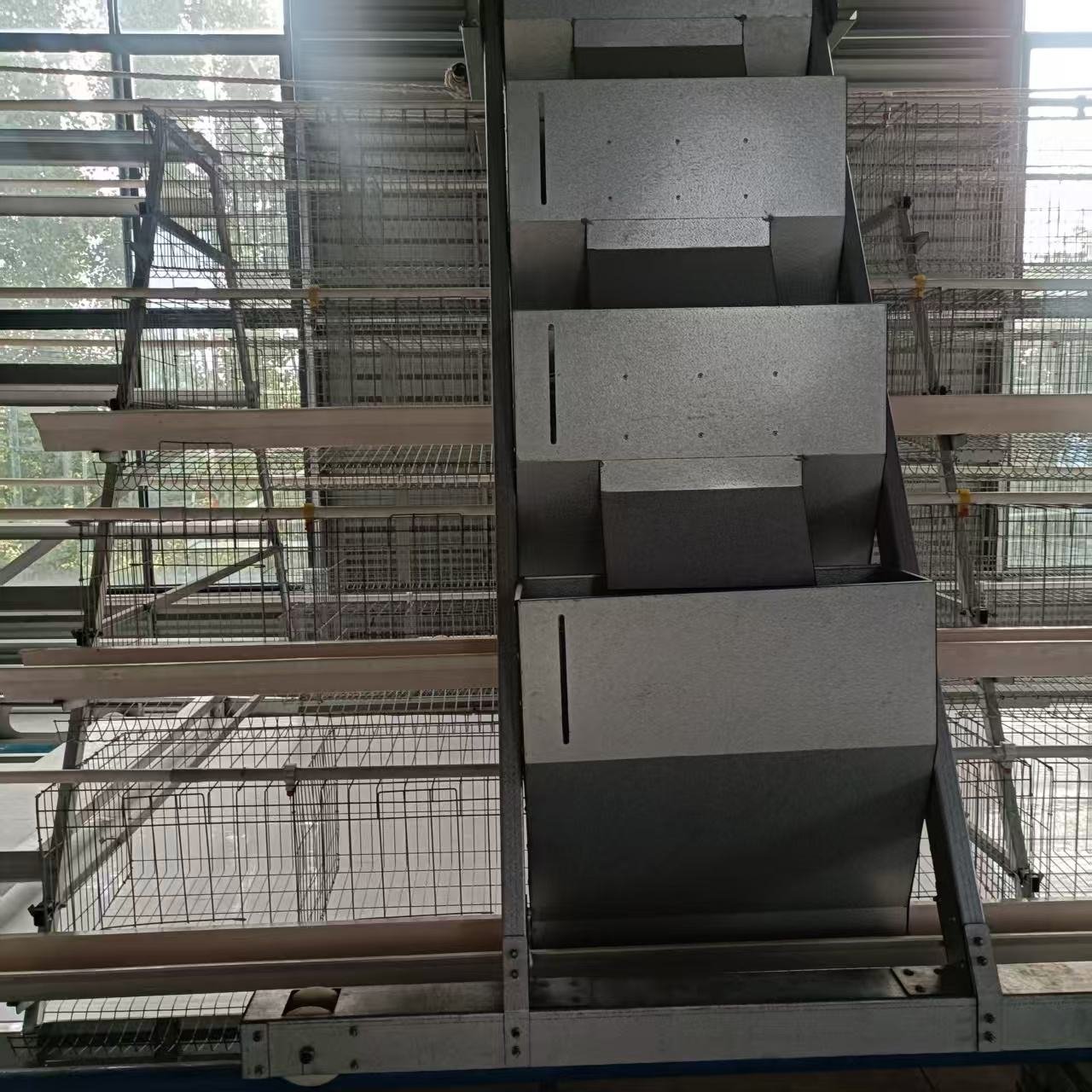 New Animal Husbandry Equipment Tiers Chicken Cage with Manure Belt Galvanized Steel Construction Low Noise for Farm Use
