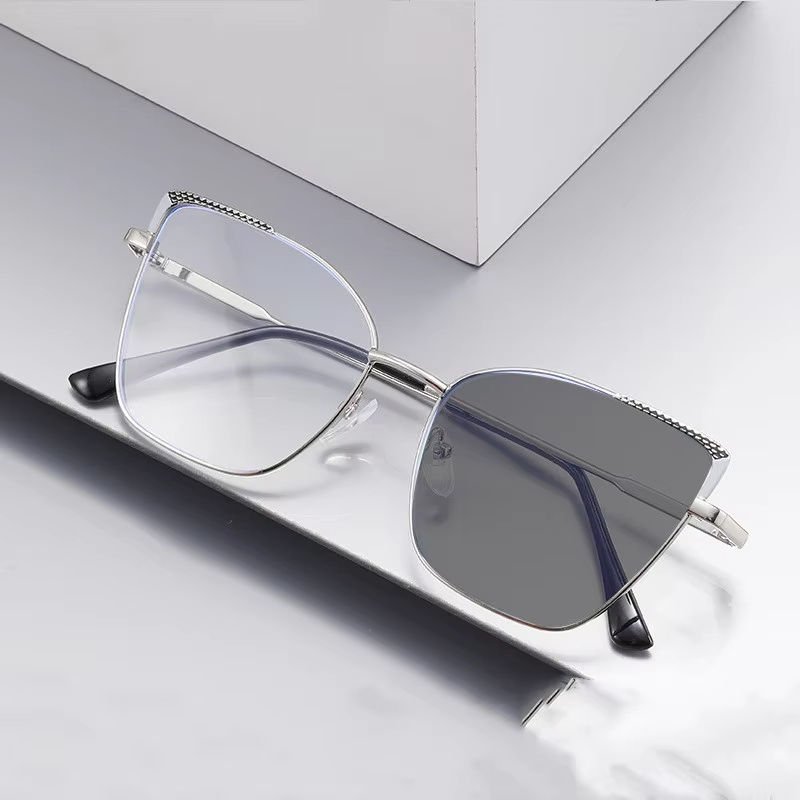 Best Quality Newest Comfortable Reading Glasses Photochromic Anti Blue Light Metal Cat Eye Frame Optical Simple Eyeglasses