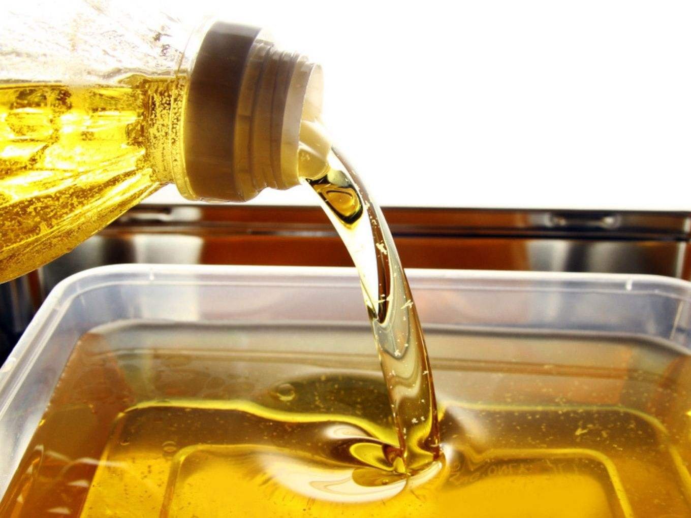Recyclable Waste Cooking Oil for Bio Diesel Export Worldwide From India Export Well Filtered Used Cooking Oil