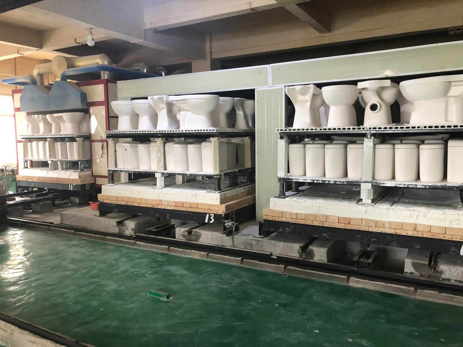 MINGLIU High End Sanitary Ware Bathroom Ceramic Squatting Pan Toilet