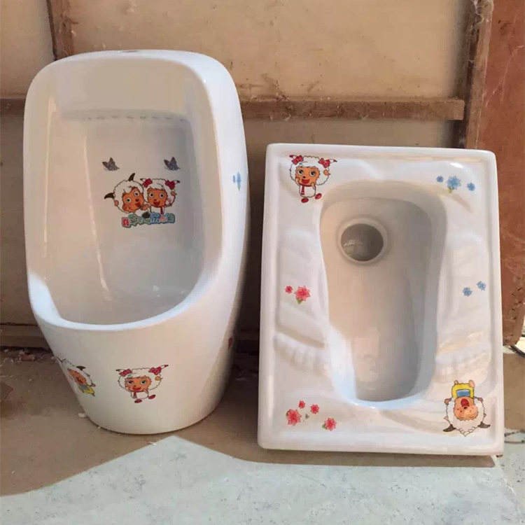 New Design Durable in Use Cheaper Ceramic Small Urinal