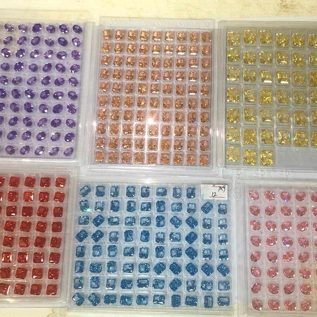 Xingyue Gems Wholesale Fancy Color Loose Stones 7A Quality 5mm High Quality New Cutting Method 4K Ice Crushed Cut Lab Created