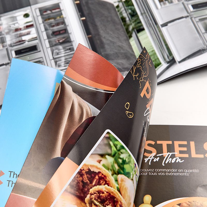 Eco Friendly Custom Digital Printing Service Paper Mini Colorful Booklet Catalogue Brochure UV Printing